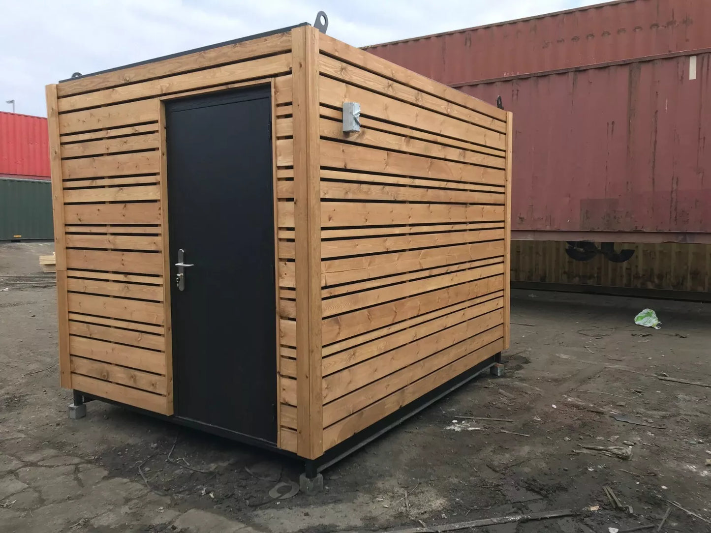 Contenedores Outlet Shipping 10ft x 8ft Cladded Food/Drink